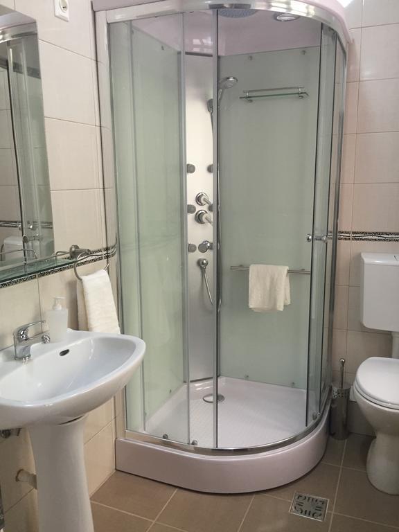 Habitación Triple con baño