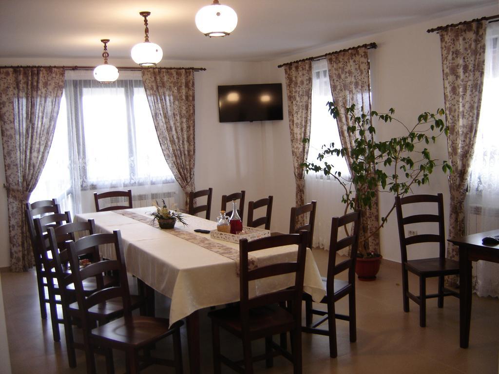 Casă cu 5 dormitoare