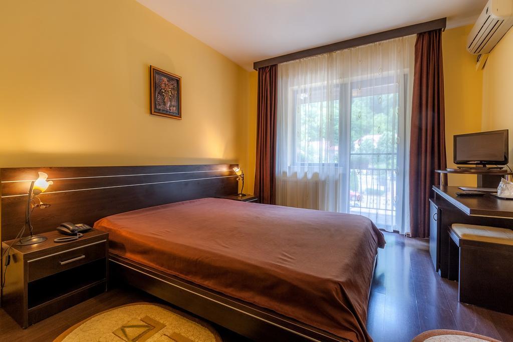 Cameră dublă cu balcon