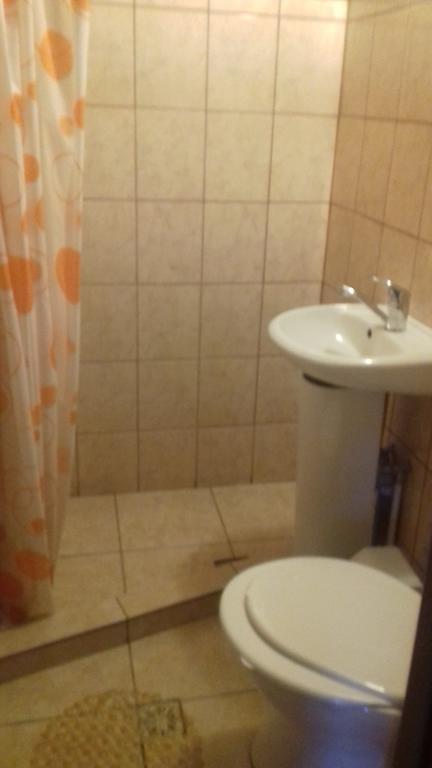 Cameră dublă cu baie privată
