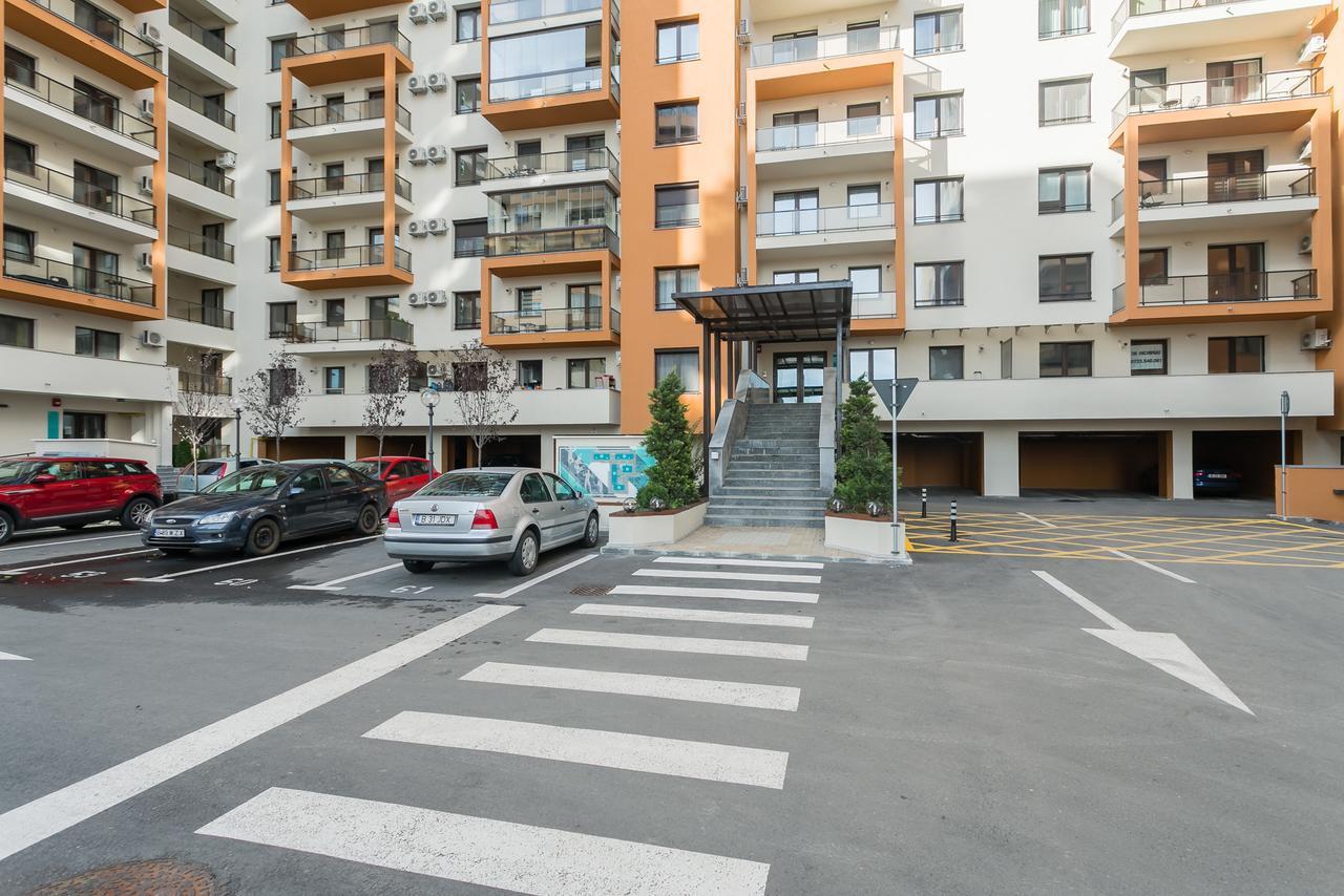 Apartment with Balcony,518251533:JPEG