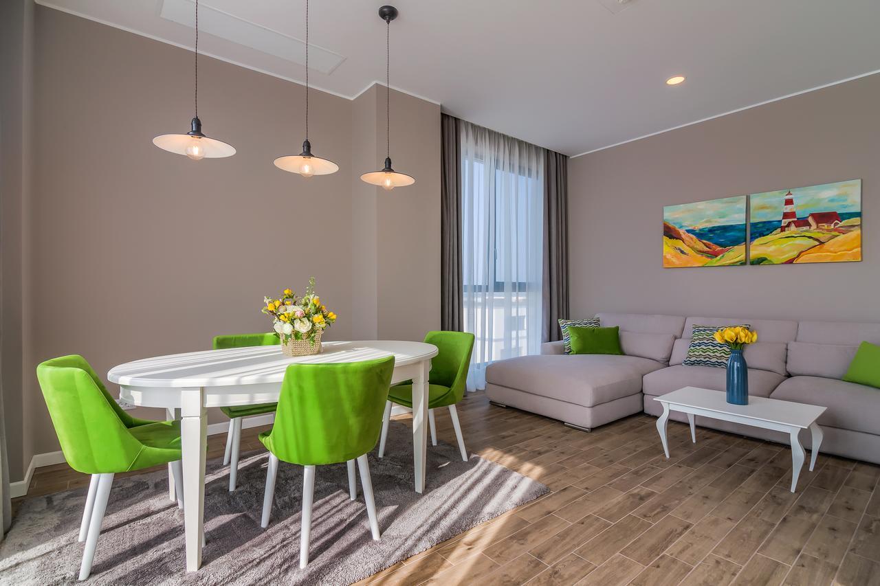 Deluxe Executive Suite with Terrace