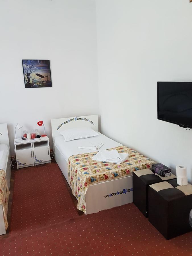 Cameră cvadruplă cu baie privată, externă