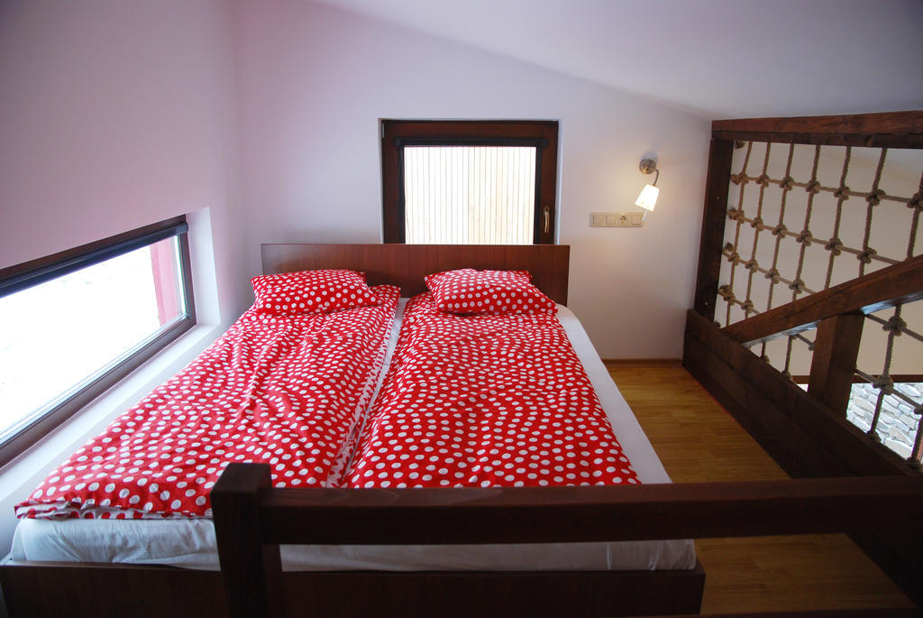 Bungalou (4 adulţi)