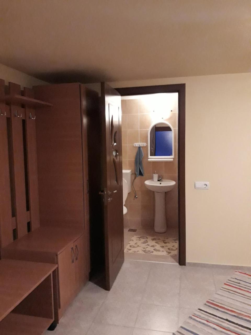 Cameră triplă