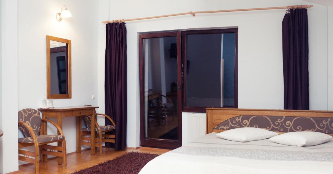 Cameră de familie cu balcon