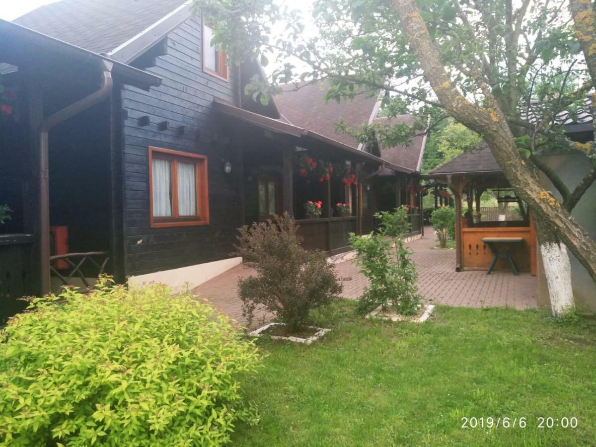 Family Studio,812258212:JPEG