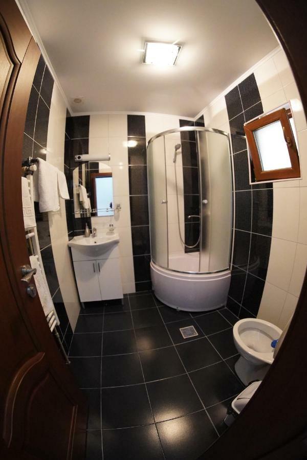 Doppelzimmer mit eigenem Bad