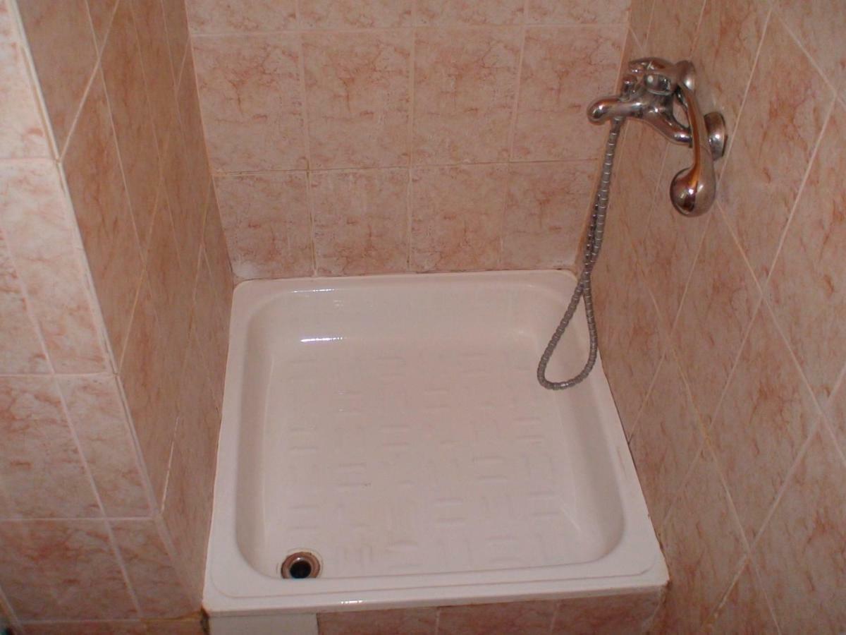 Cameră dublă cu balcon (2 adulți + 1 copil)