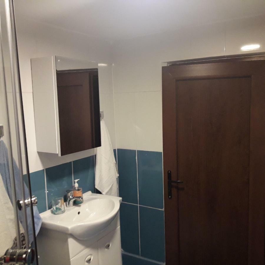 Cameră de familie cu baie privată