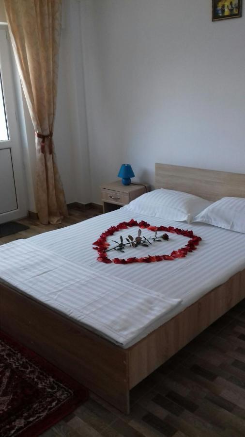 Cameră dublă cu baie privată