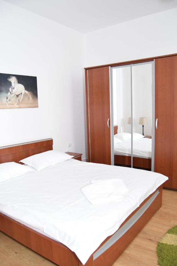 Deluxe Double Room,980779132:JPEG