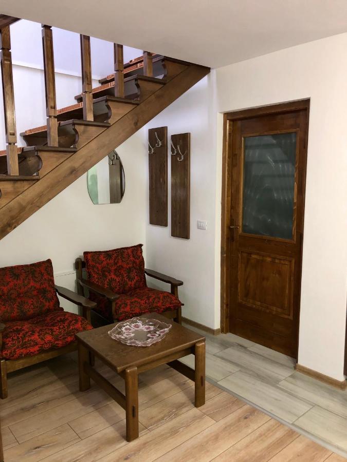 Apartament cu terasă