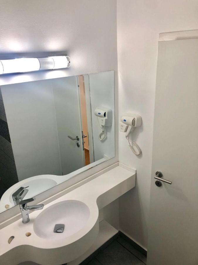 Economy Twin Room,996113650:JPEG