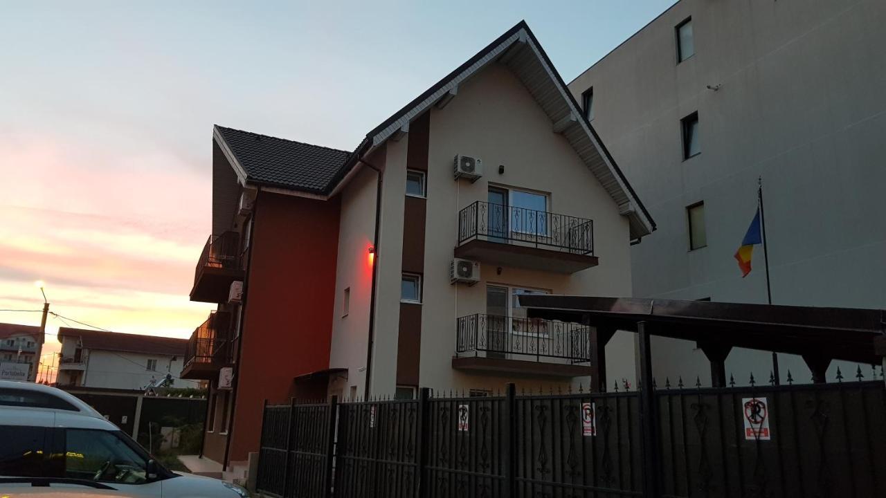 Cameră dublă cu balcon