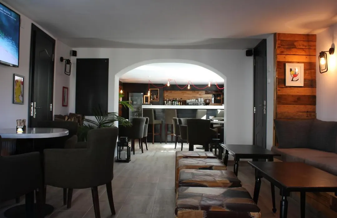 Vila Bellmont-1