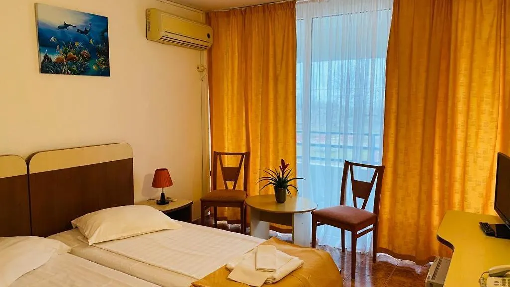 Hotel Cerna-1
