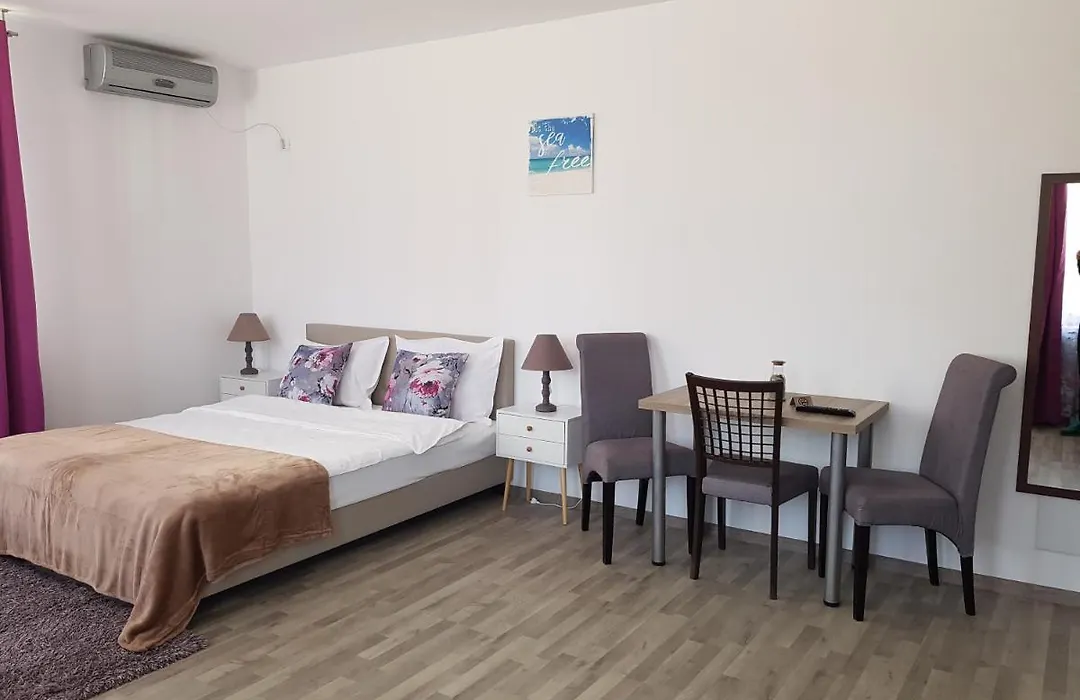 Saona Residence Mamaia Nord-1