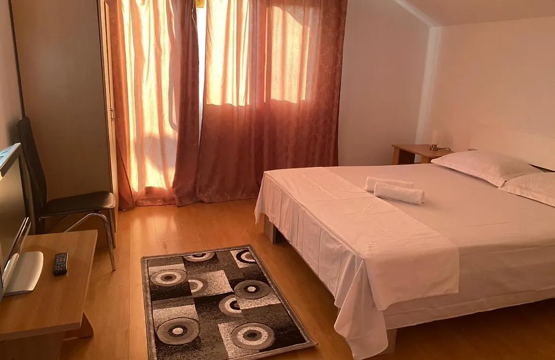 Casa Reve-1
