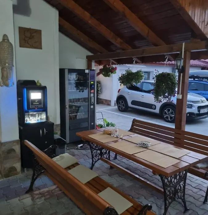 Georgiana Apartments-1