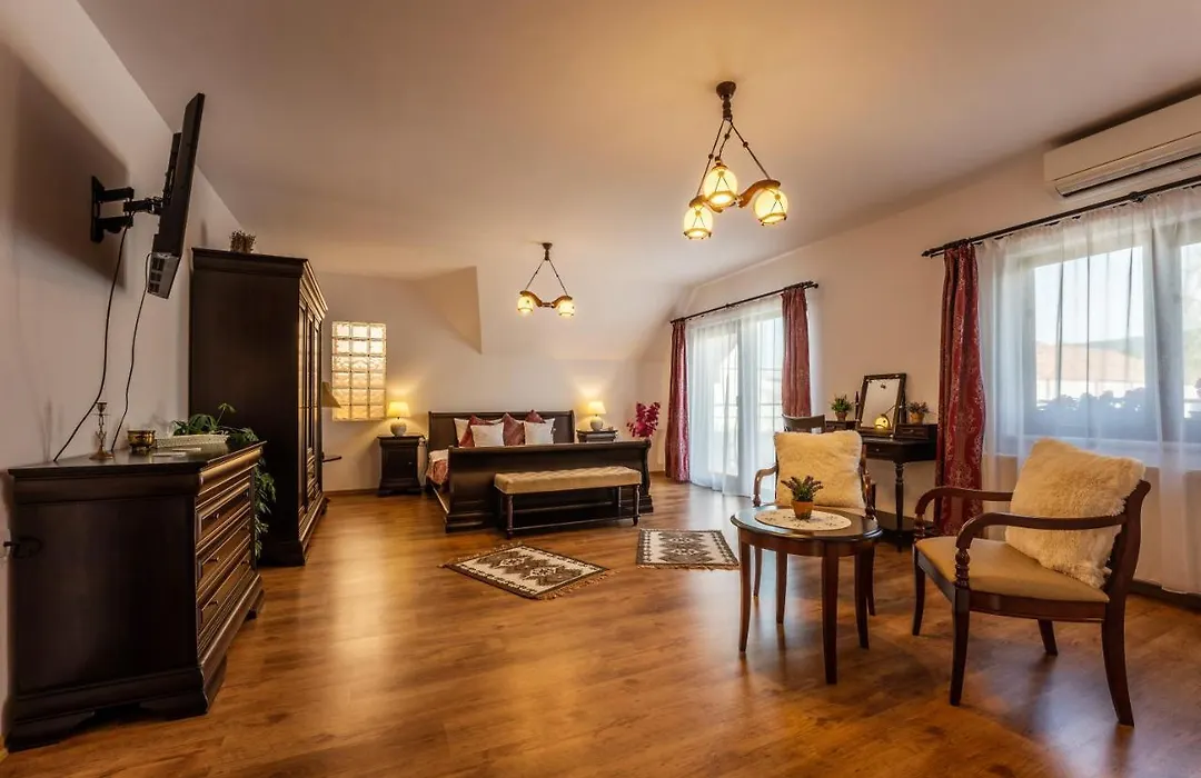 Flora Luxury House-1