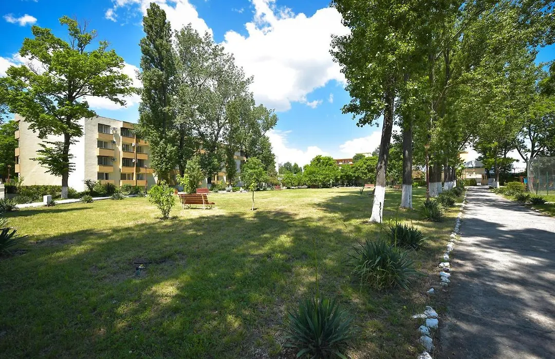 Complex Mediteranean Mamaia-1