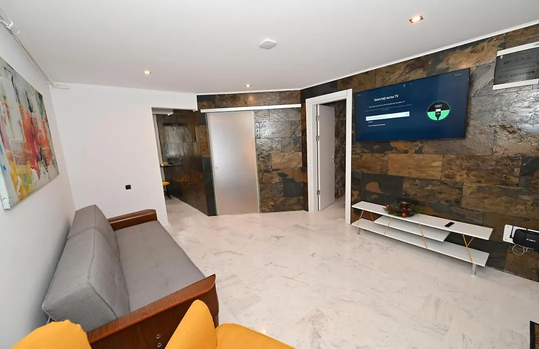 R&B Apartments-1