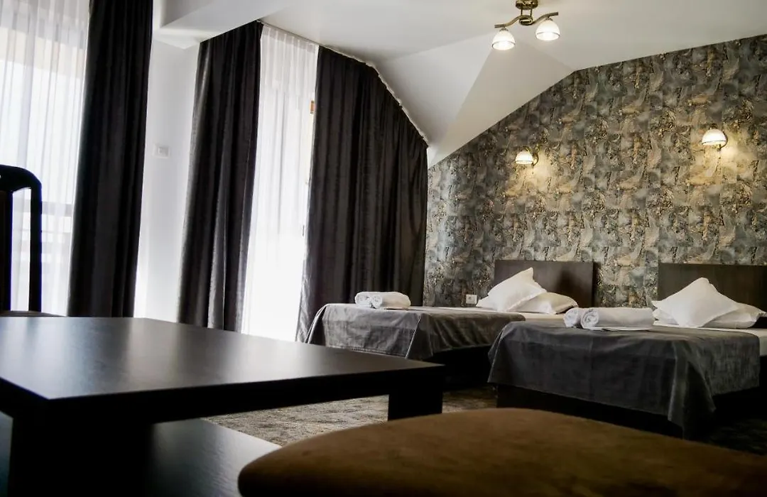 Hotel Infinit-1