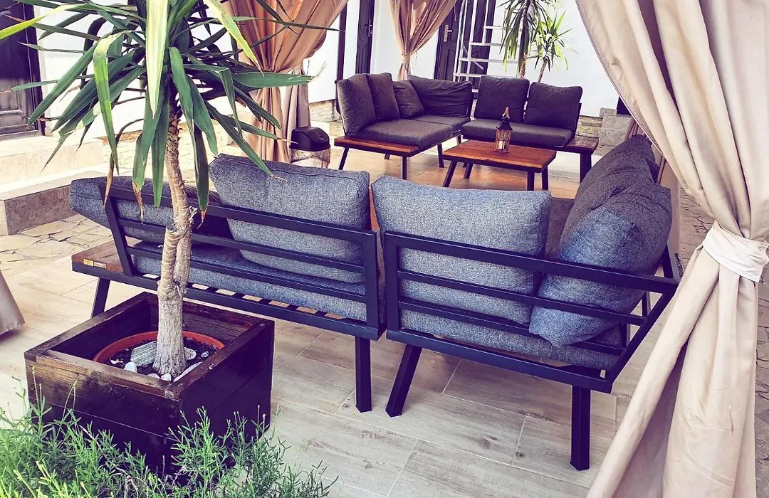 Vila Blanca M6 Mamaia Nord-1