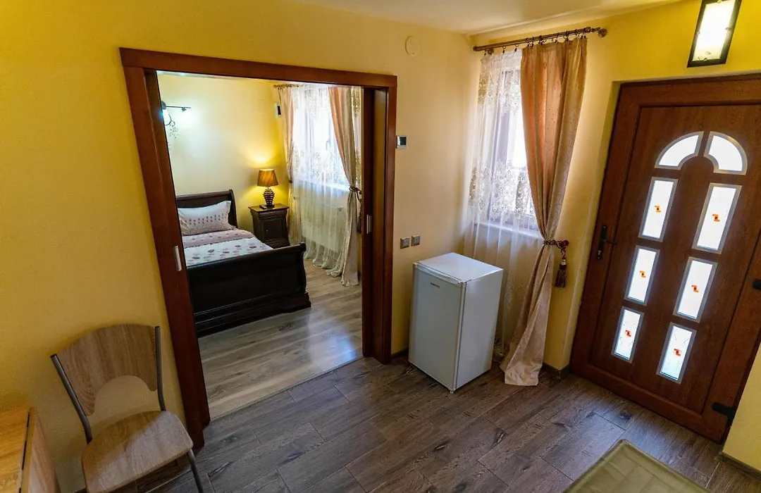 La Bebe 1 Bed-1