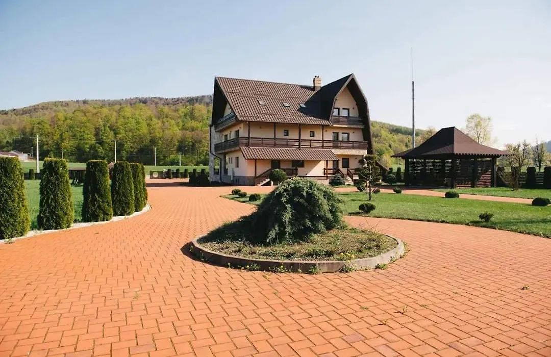 Pensiunea Miorița Putna-1