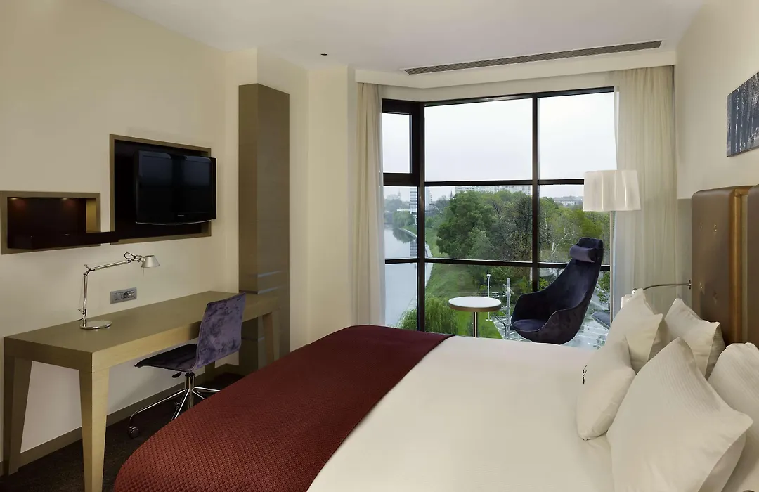 Doubletree By Hilton Oradea-1