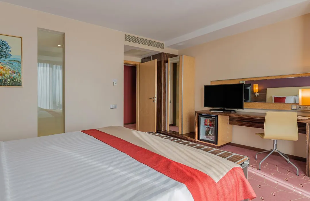 Ramada Sibiu Hotel-1