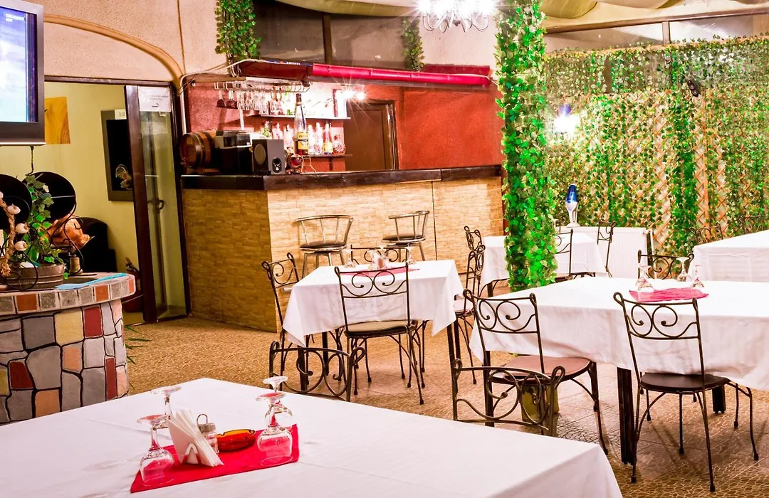 Hotel EOS-1