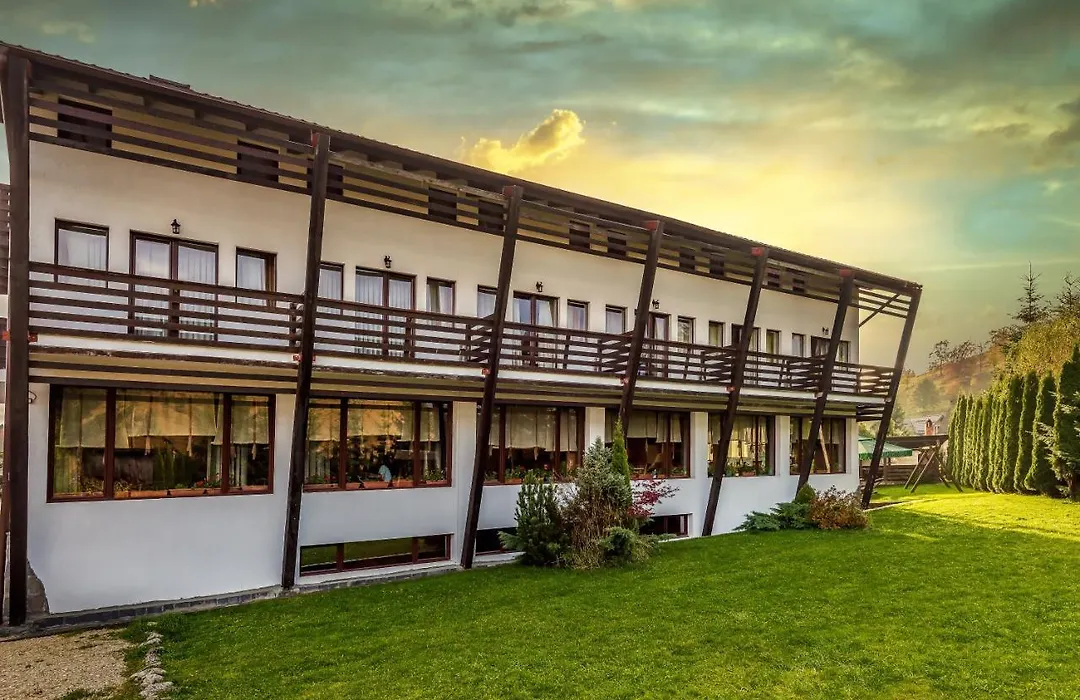 Casa Muntelui-1