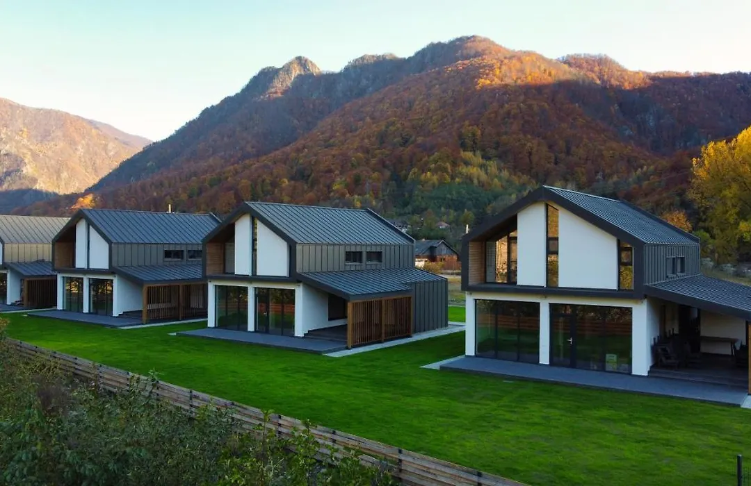 Complex Lunlo Village-1