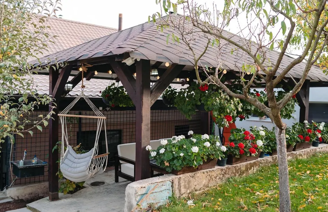 Ande House-1