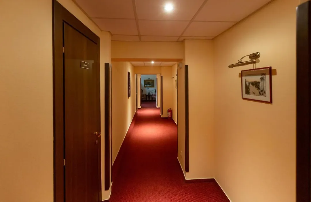 Hotel Art-1