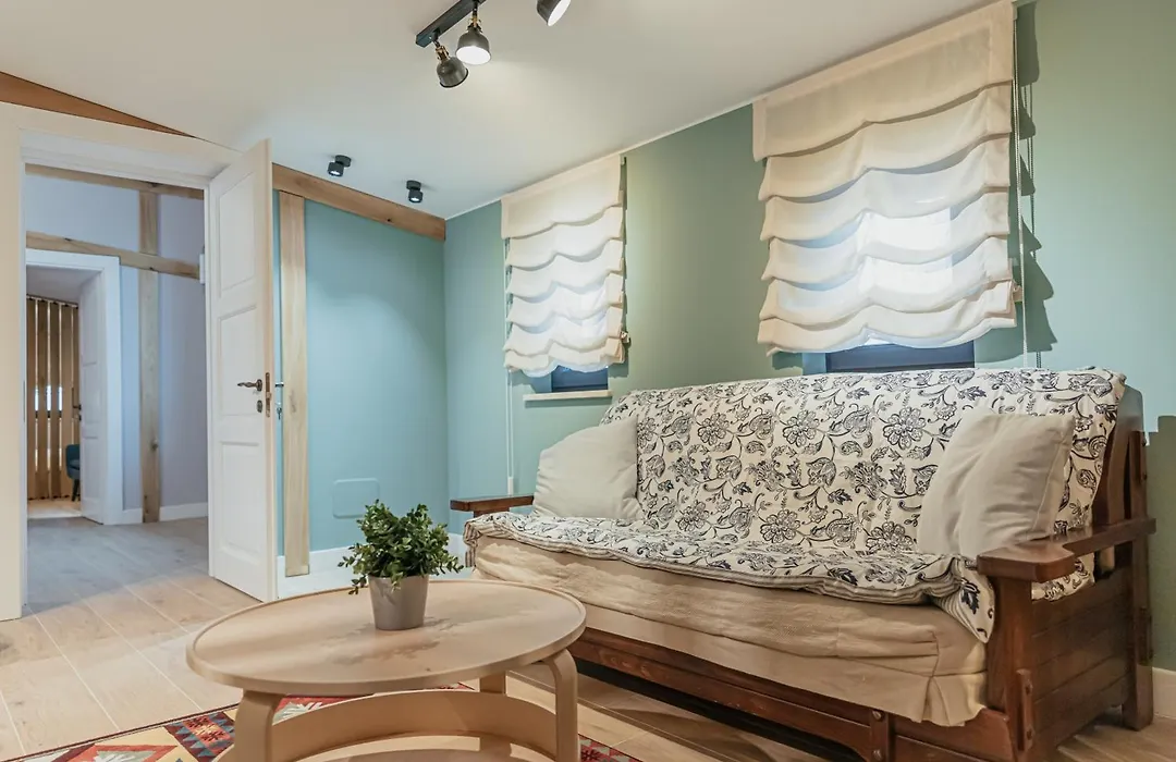 Academy Home-1