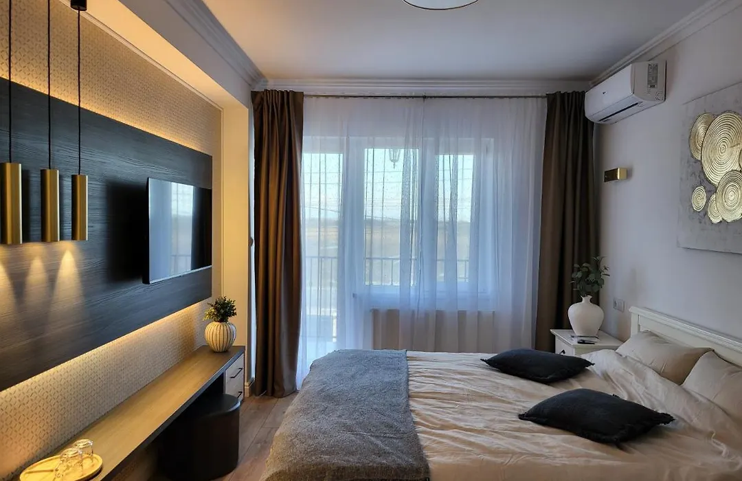 Double Room - House Of Chess-1