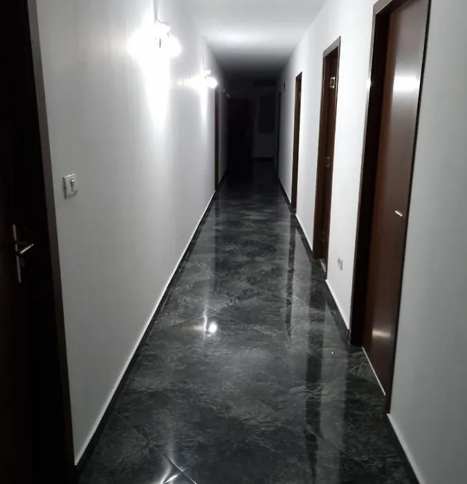 Pensiunea Luxury-1