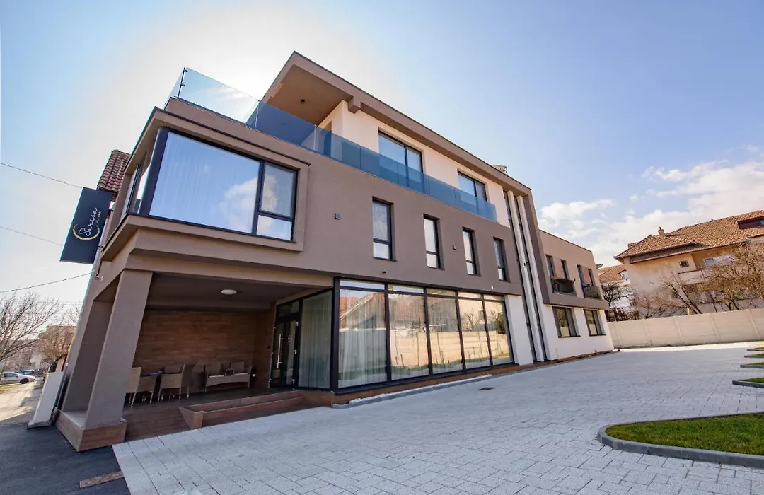 Vila Sarisa-1