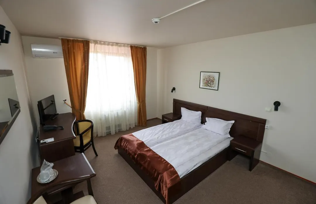 Hotel Dusan si Fiul Resita Sud-1