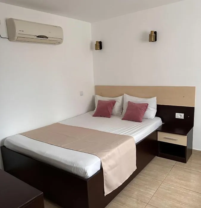 Camere de inchiriat Sibel-1