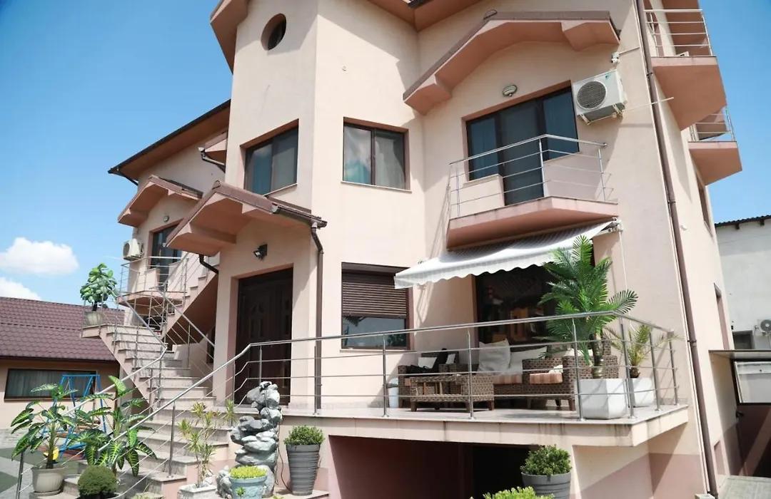 Casa Robert si Razvan-1