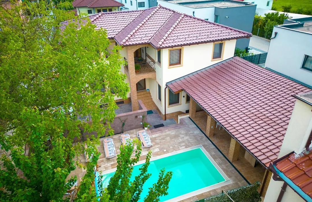 Casa Cu Nuc Grill&Pool-1