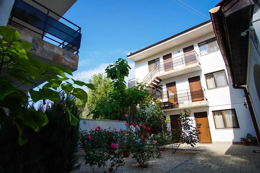 Vila Tahne-1