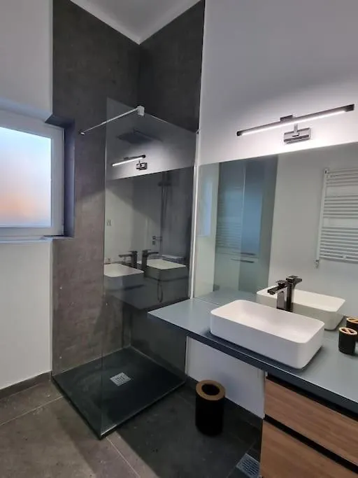 Downtown Luxury Apartment 2-1