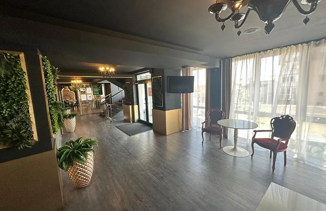 Alex&George Boutique Hotel-1