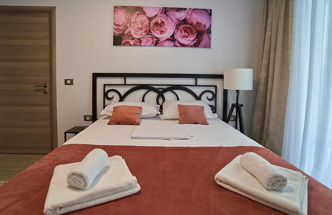 Nordis 22 Deluxe Room Mamaia Nord-1